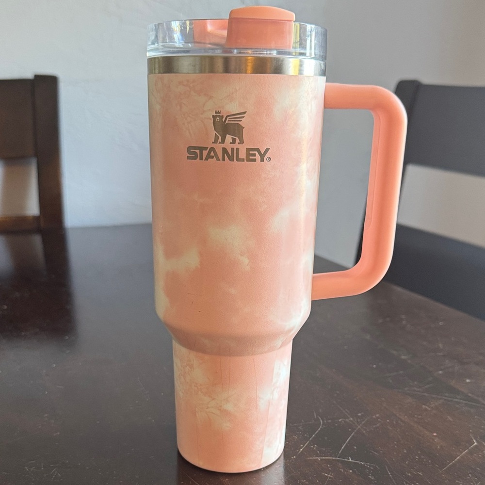 Stanley Pink tie dye - 40 oz